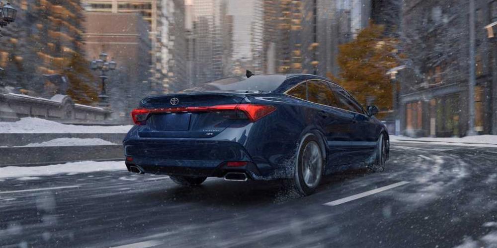 Новая Toyota Camry получила полный привод от RAV4