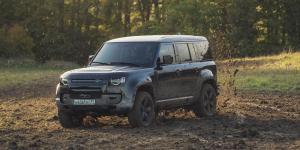 Видео: Land Rover Defender снялся в новом фильме о Джеймсе Бонде