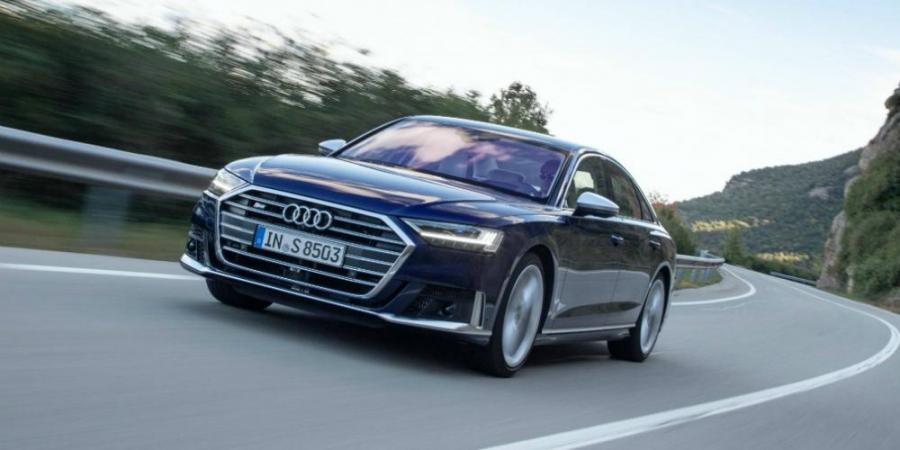 Audi рассказала о динамике нового седана S8 с 571-сильным мотором