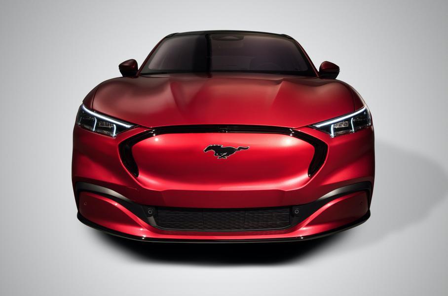 В США требуют лишить кроссовер Ford Mach-E названия Mustang