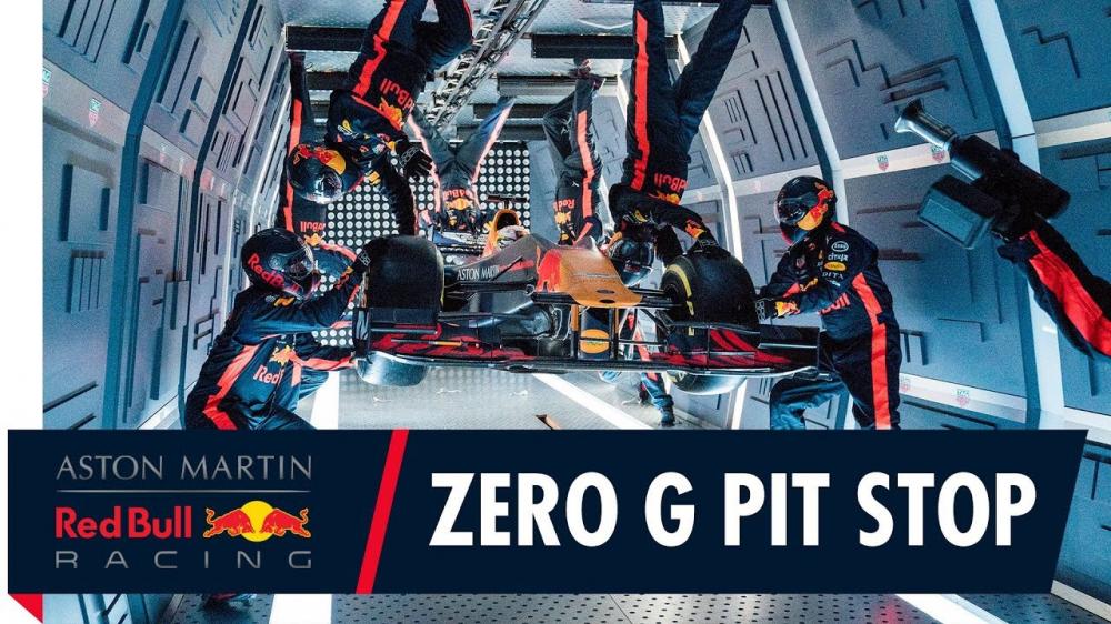 Видео: Red Bull проводит пит-стоп в невесомости