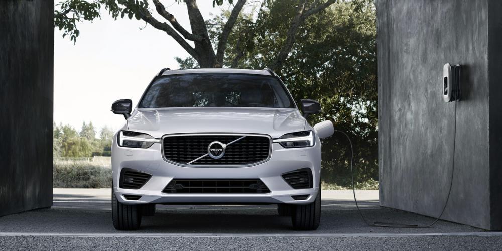 Volvo представила гибридный XC60 для России