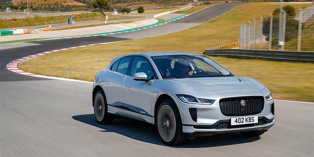 Jaguar увеличил запас хода электрического кроссовера I-Pace
