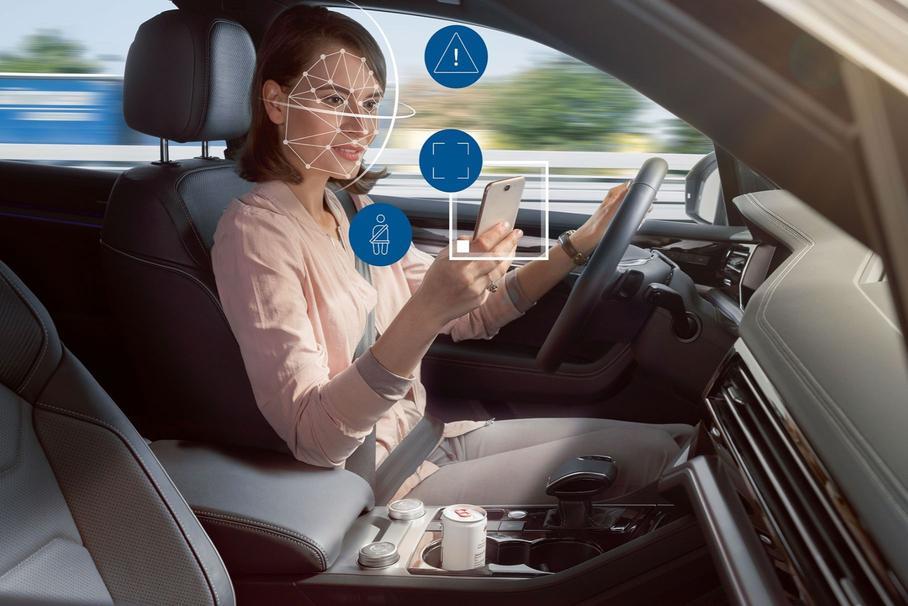 В Bosch придумали, как отучить водителей отвлекаться на смартфоны