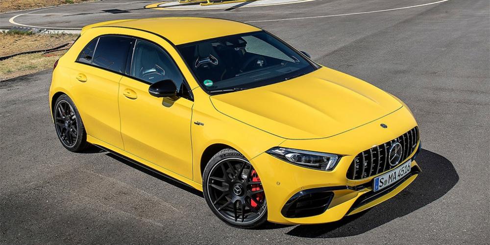 Mercedes привез в Россию автомобили с мощнейшей в мире «четверкой»