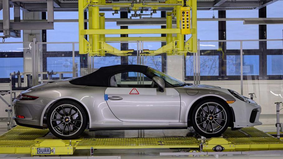 Выпущен последний экземпляр Porsche 911 поколения 991