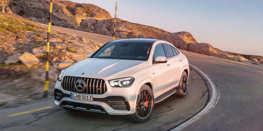 Mercedes отправит на сервис более 1 тысячи автомобилей в России