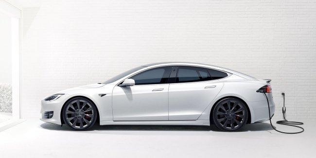 Компания Tesla запатентовала аккумулятор-миллионник