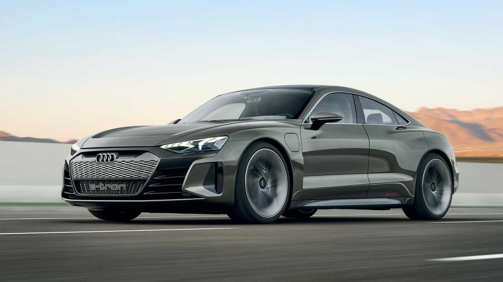 Audi «зарядит» свой аналог Taycan и вернет электрический R8