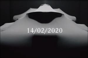 В Mercedes представят машину 14 февраля