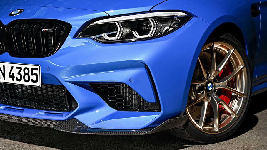 В BMW M заявили, что опередили конкурентов