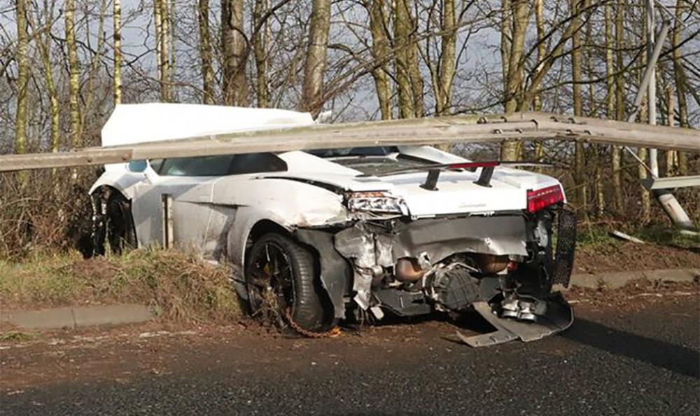 Вратарь Манчестер Юнайтед разбил Lamborghini стоимостью 200 тыс. евро