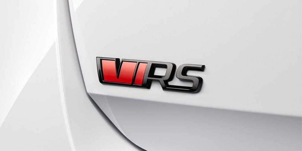Skoda подтвердила гибридную установку для новой «заряженной» Octavia
