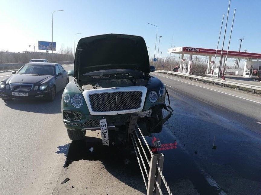 В Ростовской области женщина разбила Bentley Bentayga
