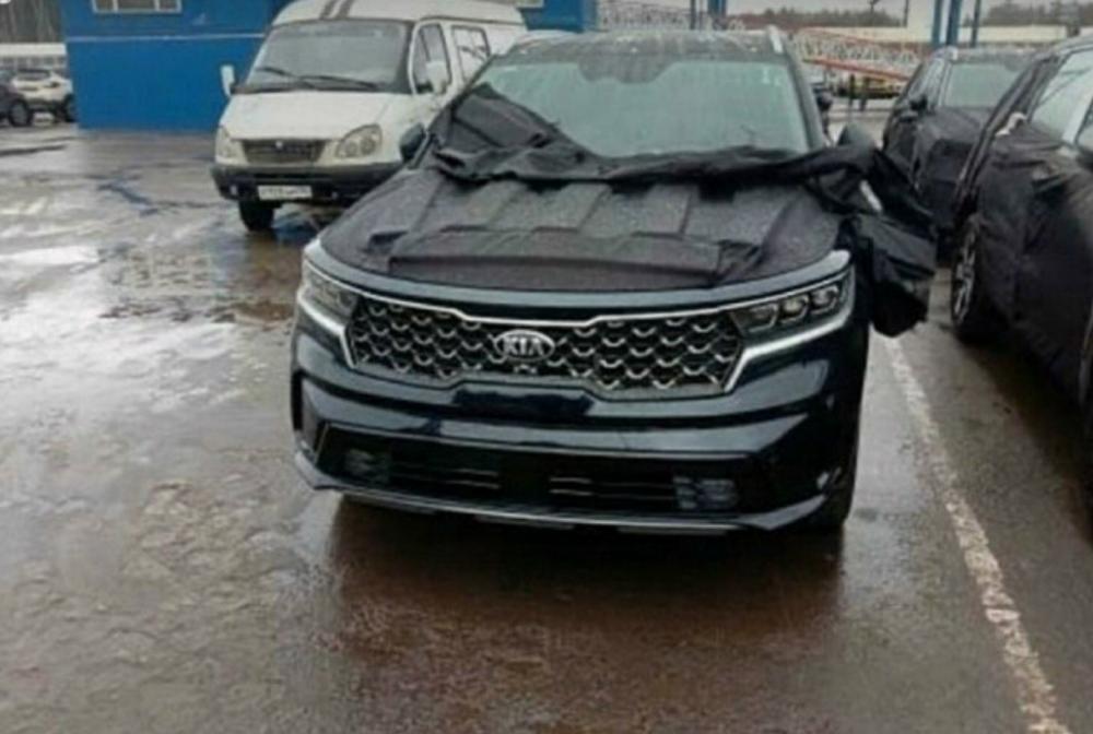 Новый Kia Sorento станет похожим на кроссовер Seltos