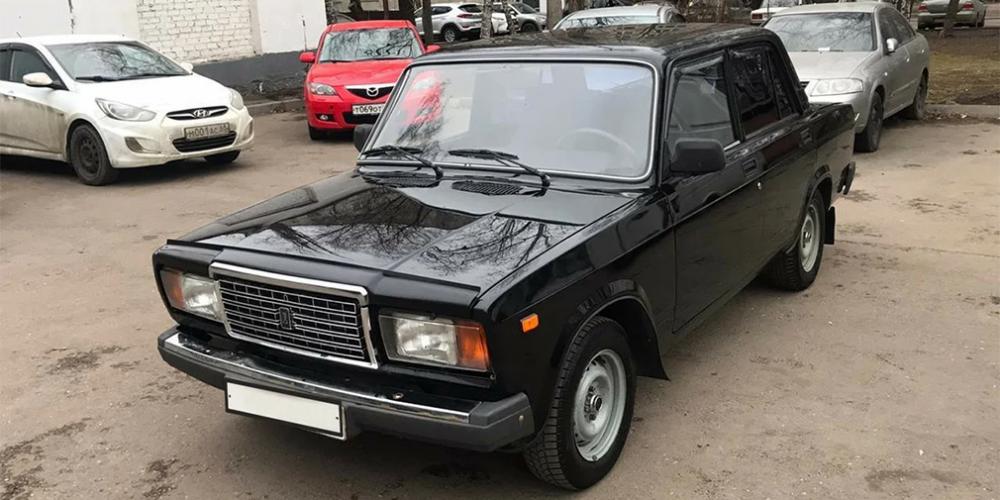 В России посчитали автомобили Lada