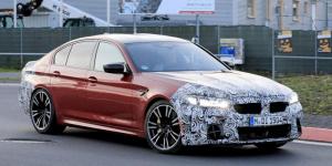 BMW вывела на тесты обновленный седан M5