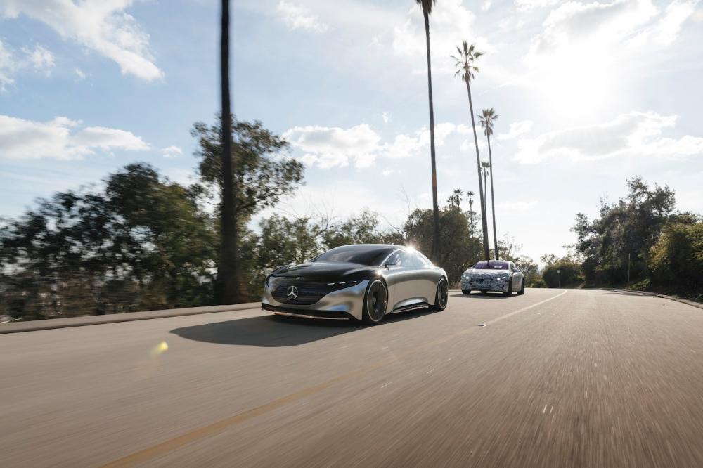 Mercedes-Benz показал &laquo;электрический S-Class&raquo; на официальных снимках