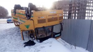 Автобус перевернулся в Актобе: 26 человек госпитализированы