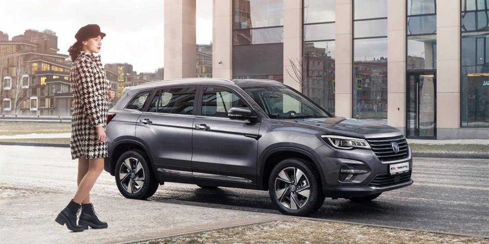 Названы рублевые цены на обновленный флагманский кроссовер Changan