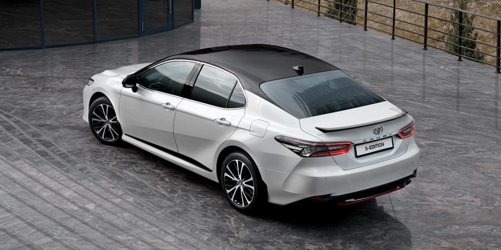 В России стартовали продажи спортивной Camry
