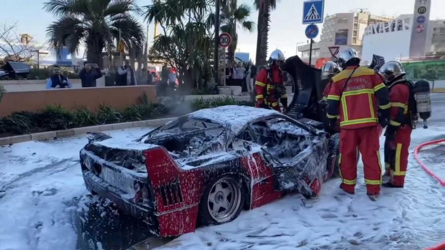 Посмотрите, как не надо тушить винтажный Ferrari F40