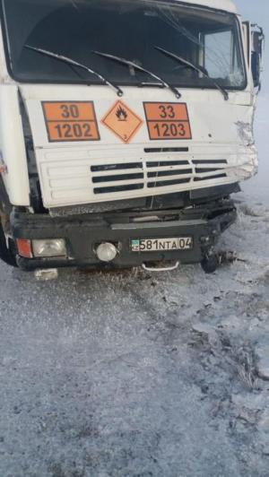 4 человека погибли в жутком ДТП на трассе в Актюбинской области