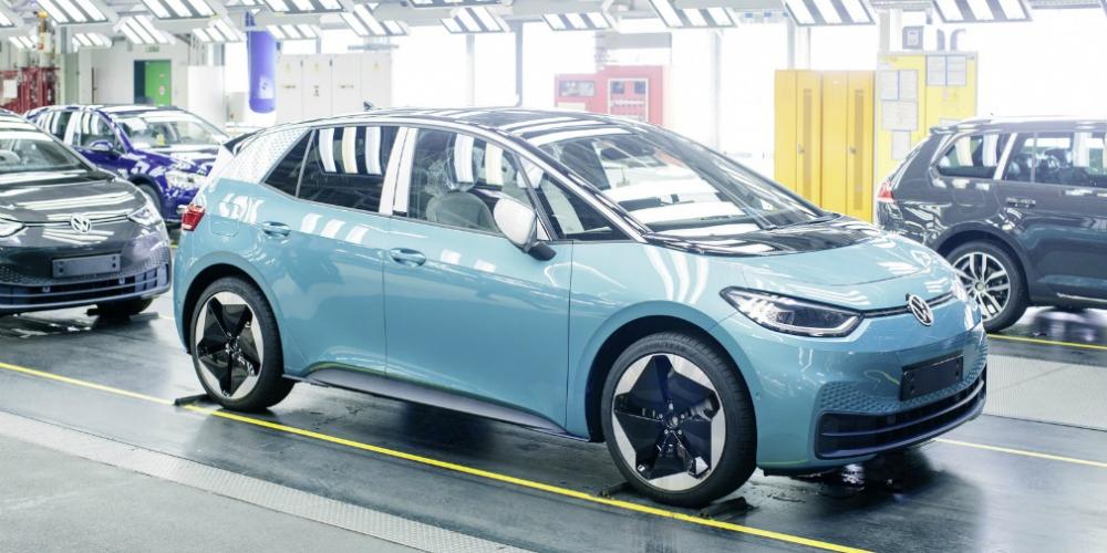 Volkswagen отложит запуск соперника Tesla Model 3 из-за сбоев в ПО