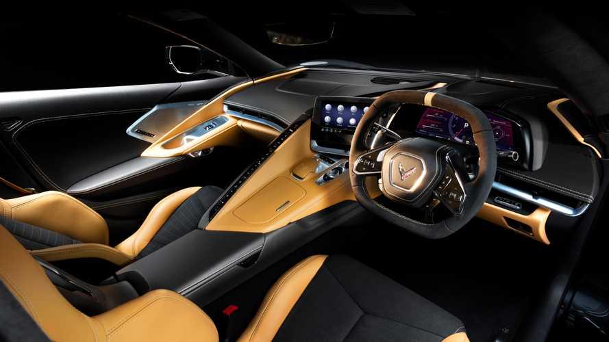 Chevrolet показал салон праворульного Corvette