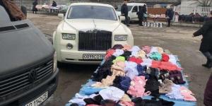 В Житомире на рынке заметили продавца картофеля на Rolls-Royce
