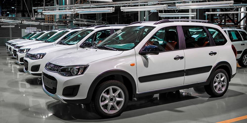 Российский авторынок вернулся к падению