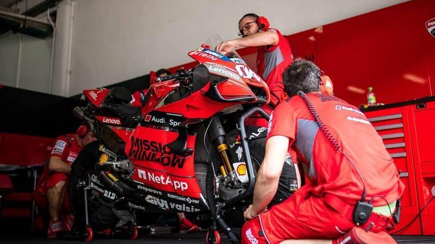 Ducati с трудом забрала мотоциклы и оборудование из Катара