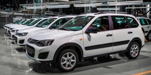Российский авторынок вернулся к падению