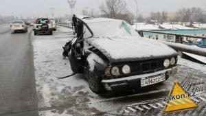 Водитель BMW спровоцировал массовое ДТП в Алматы