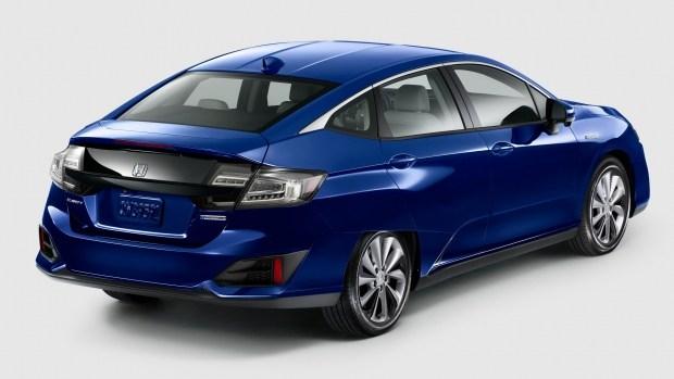 Электрический седан Honda Clarity снят с производства