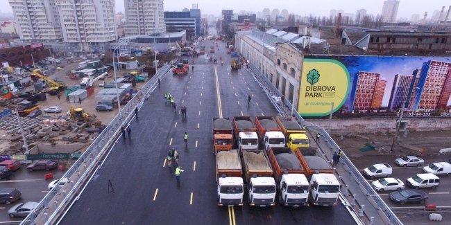 Кличко обещает к лету закончить работы на Шулявском мосту