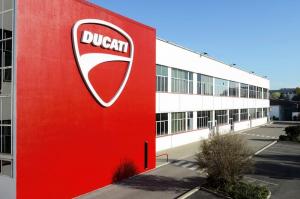 Компания Ducati возобновит производство 25 марта