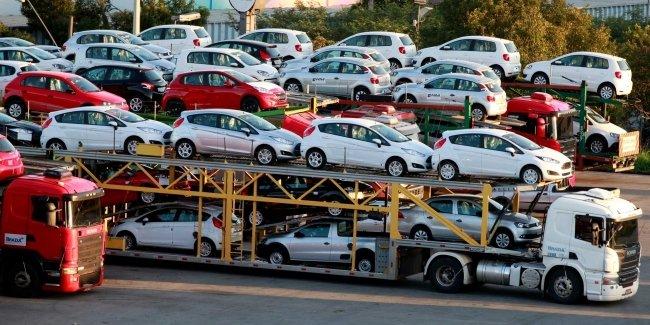 Продажи новых автомобилей в ЕС упали на 7,4% еще до эпидемии