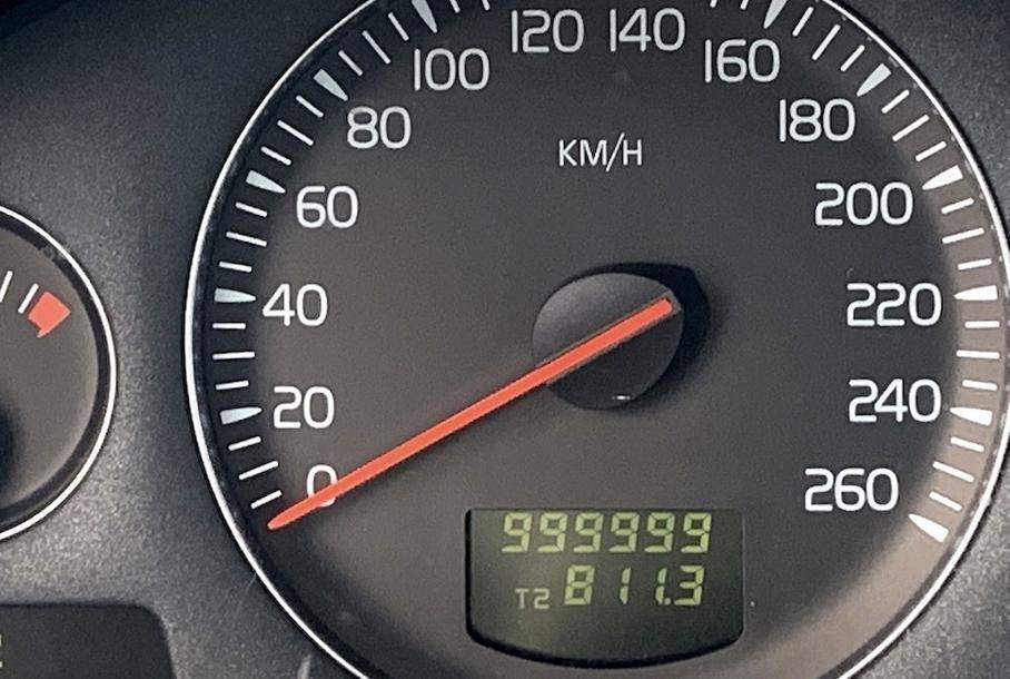 Посмотрите на Volvo, который проехал 1,6 миллиона километров