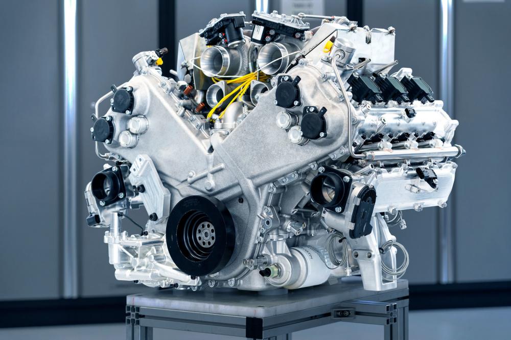 Британцы представили 3,0-литровый V6 мощностью 1000 л.с.