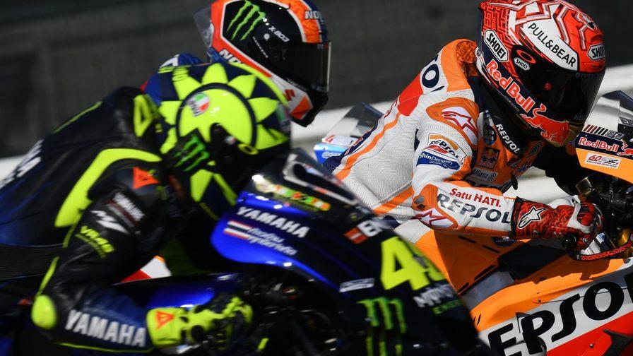 Валентино Росси и Марк Маркес сразятся в виртуальной гонке MotoGP