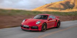 Porsche попросила сотрудников отказаться от премии ради борьбы с COVID-19