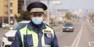 ГИБДД попросила водителей не выходить из машин в случае остановки