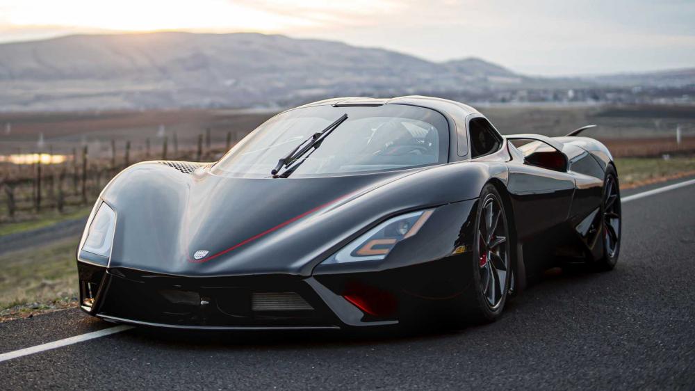 Посмотрите на стремительный разгон 1750-сильной SSC Tuatara