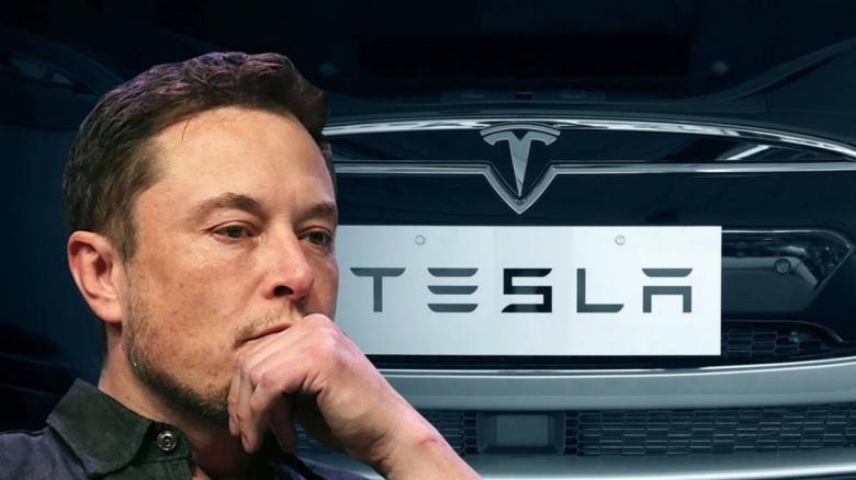 Маск разозлился из-за запрета открыть завод Tesla и обругал бывшего министра по-русски