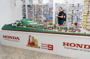 Главный гоночный автодром Австралии воссоздали с помощью Lego