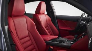 Дизайн нового Lexus IS раскрыли на фотографиях