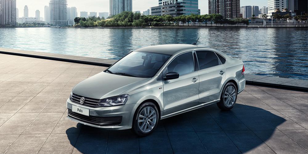 Volkswagen при производстве Polo Sedan в России перепутал таблички