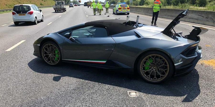 Новый Lamborghini разбили через 20 минут после покупки