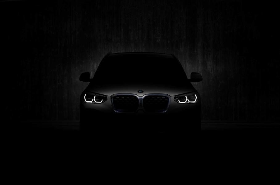 BMW назвала дату дебюта электрического кроссовера iX3